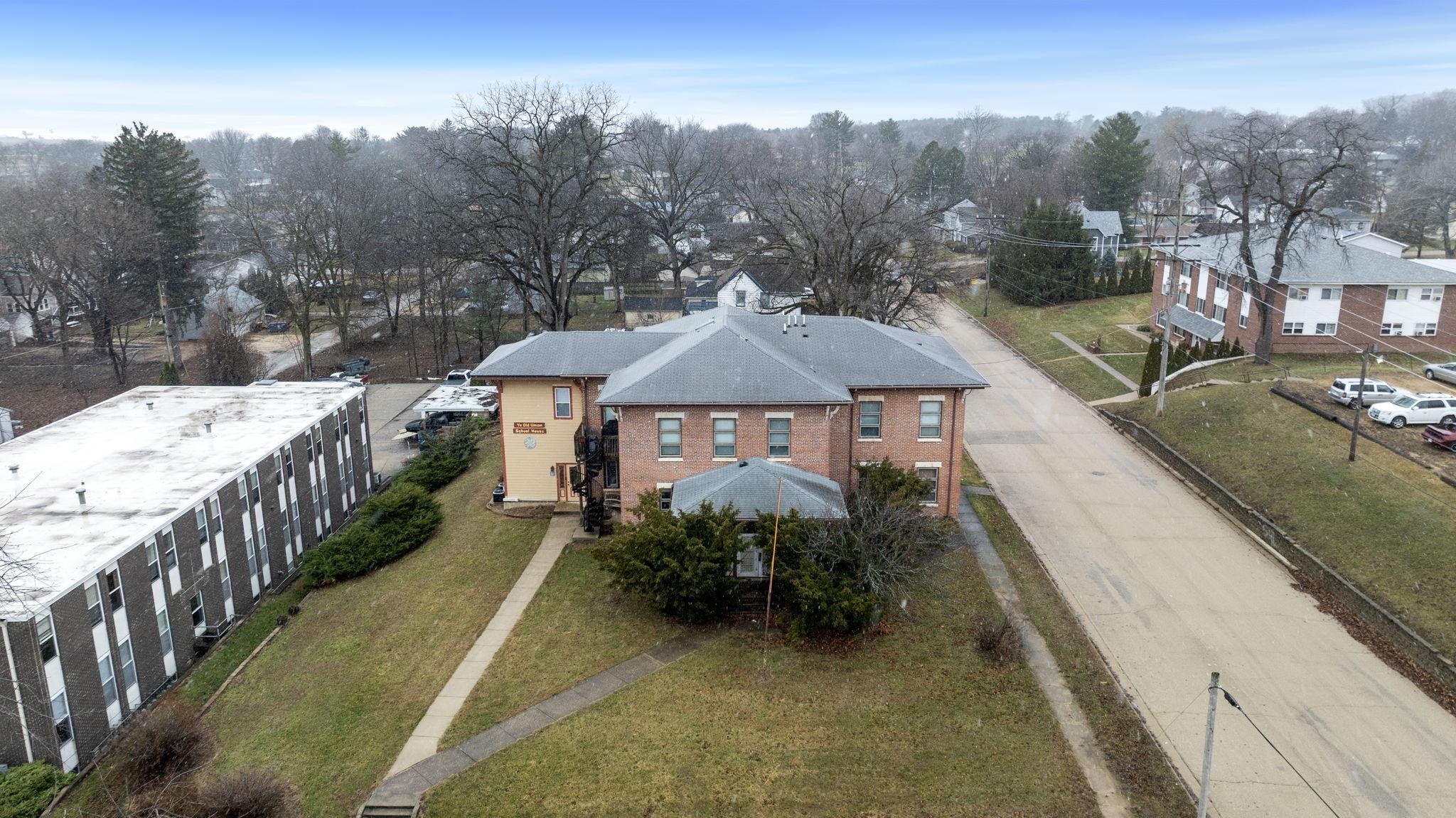 709 Franklin Street Oregon, IL 61061 - Photo 3 of 87