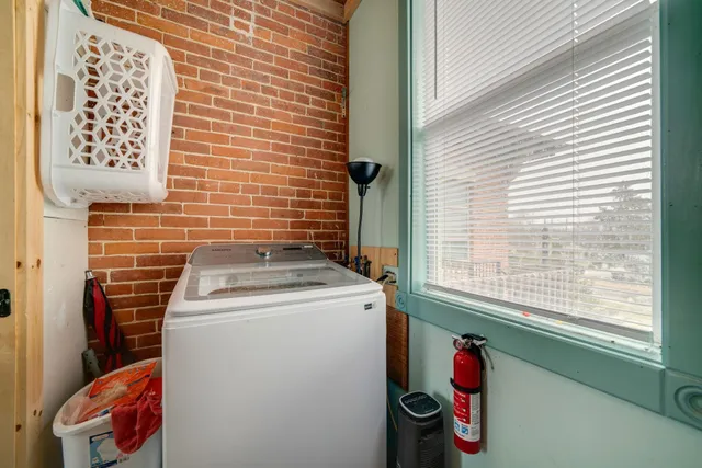 $790,000 | 709 Franklin Street, Oregon, IL 61061