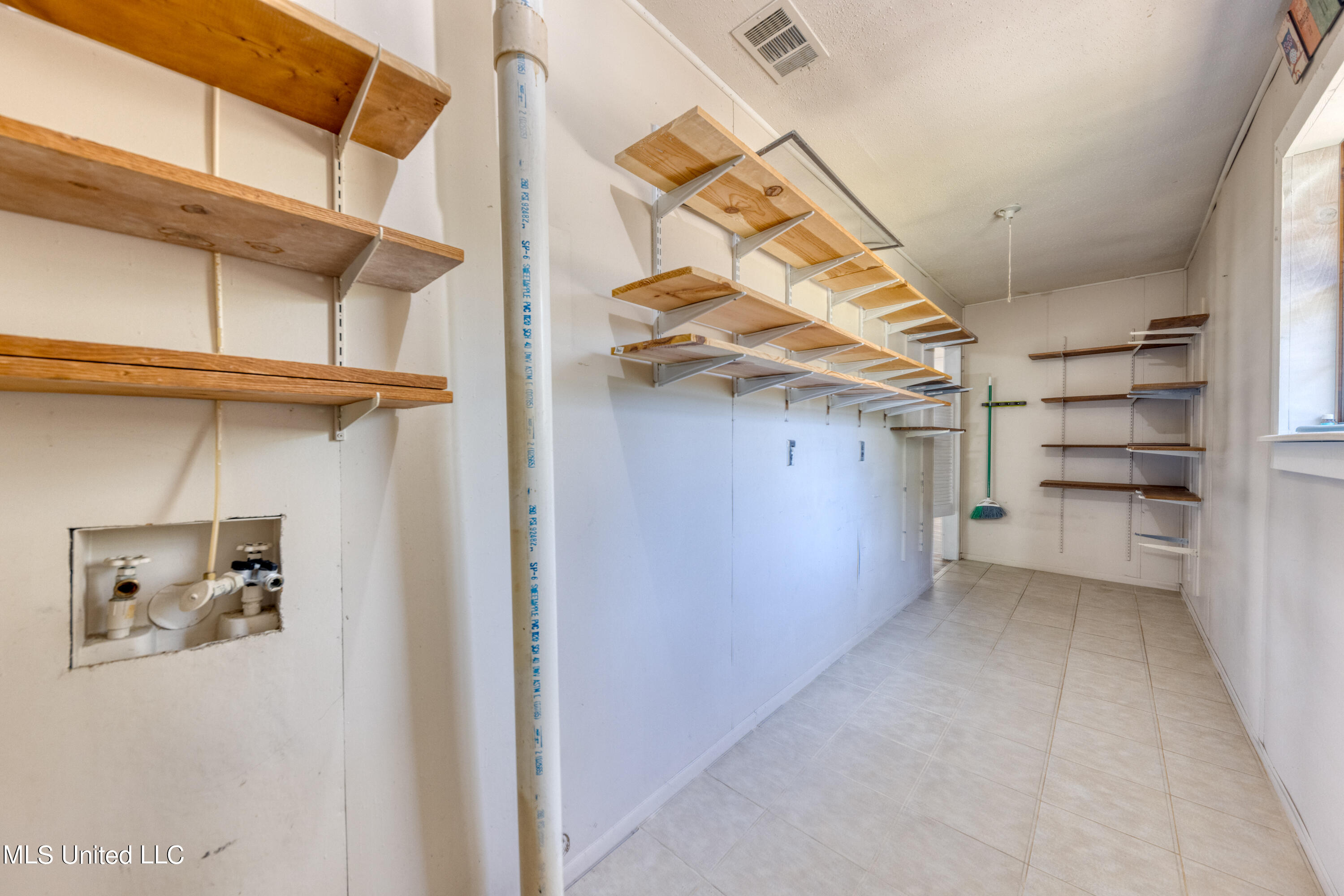 20510 Pullen Road Saucier, MS 39574 - Photo 20 of 42 laundry room