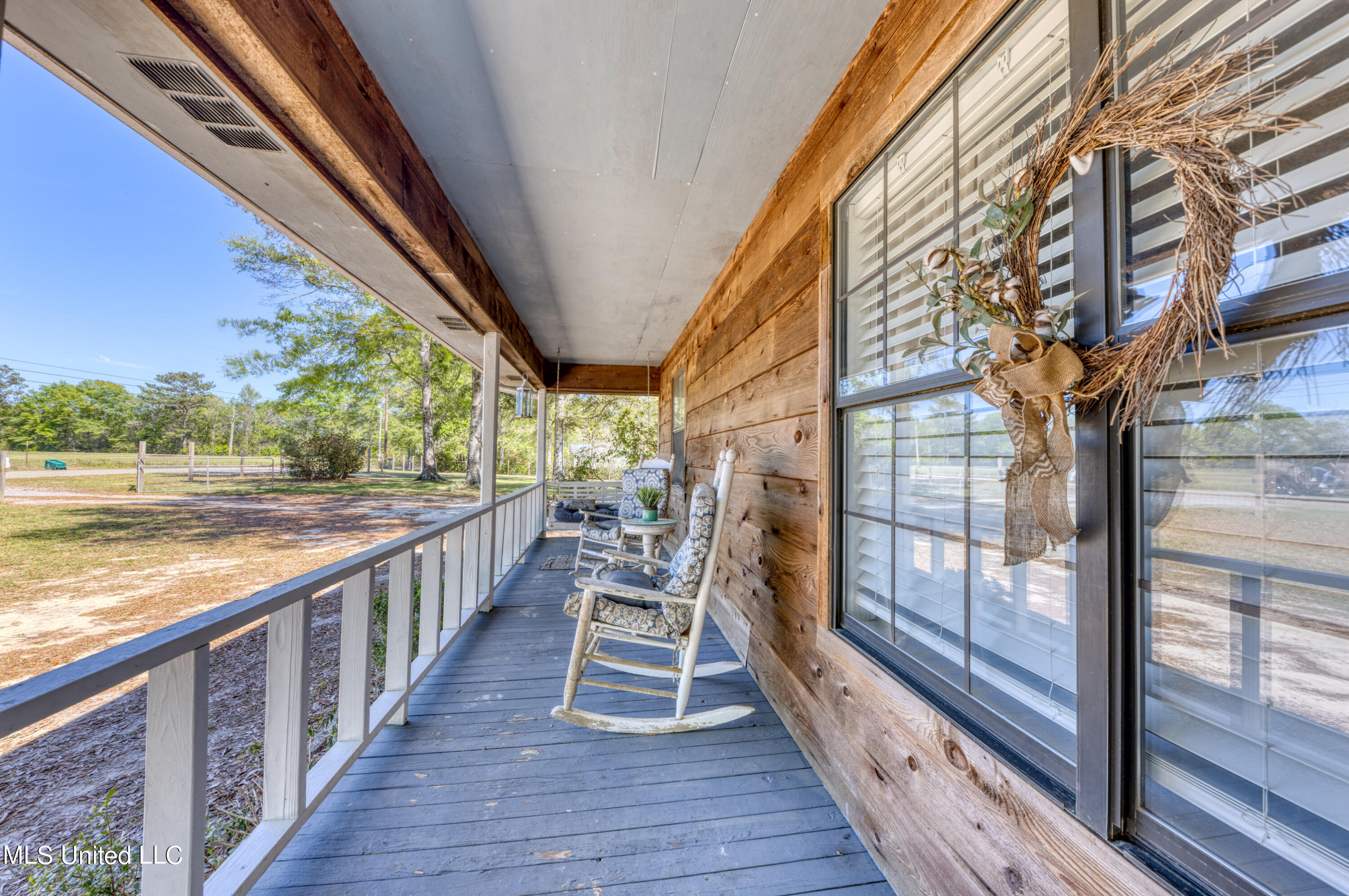 20510 Pullen Road Saucier, MS 39574 - Photo 5 of 42 front proch 1