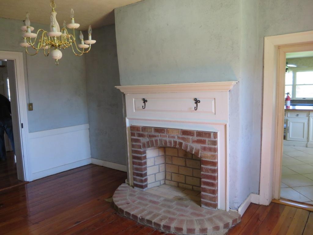 1920 Phelps Road Bedford, VA 24523 - Photo 9 of 16 Phelps (62)