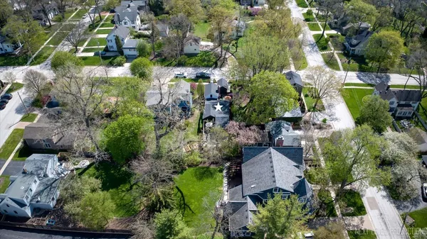 $960,000 | 320 South 6th Street, Geneva, IL 60134