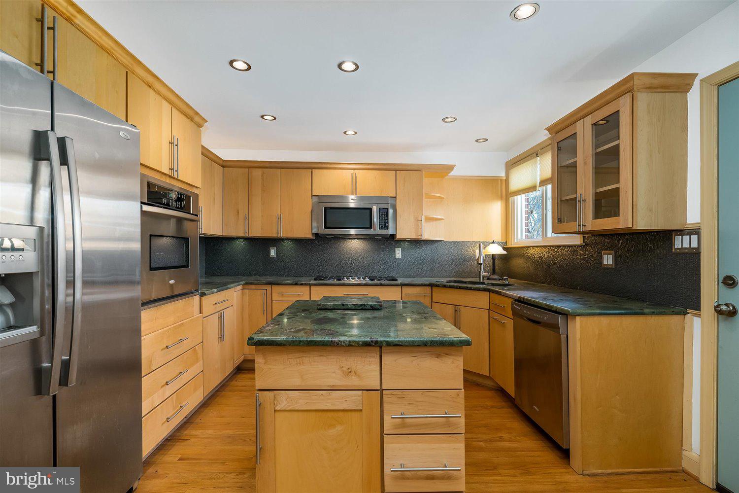 1440 Providence Road Towson, MD 21286 - Photo 9 of 42 Kitchen