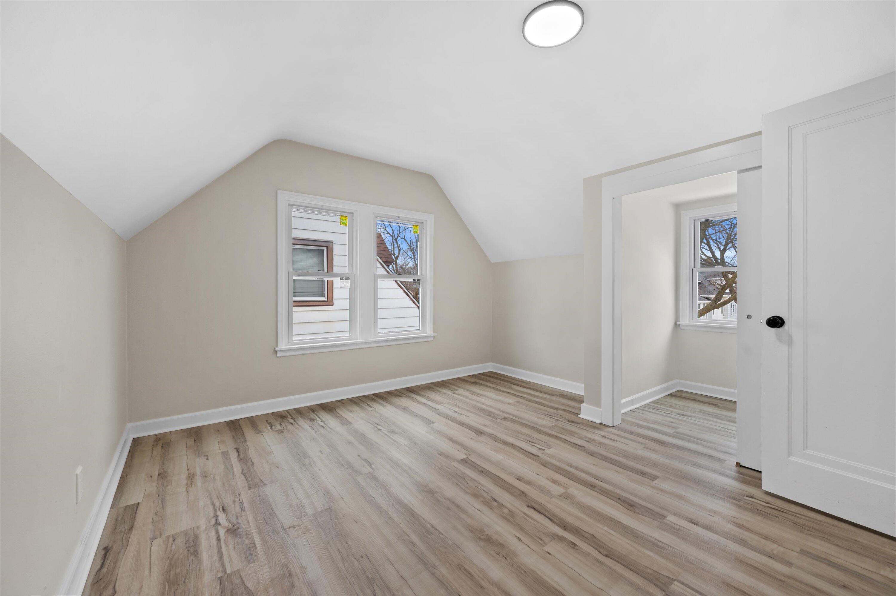 3525 South 19th Street Milwaukee, WI 53221 - Photo 21 of 29 16-DSC0261