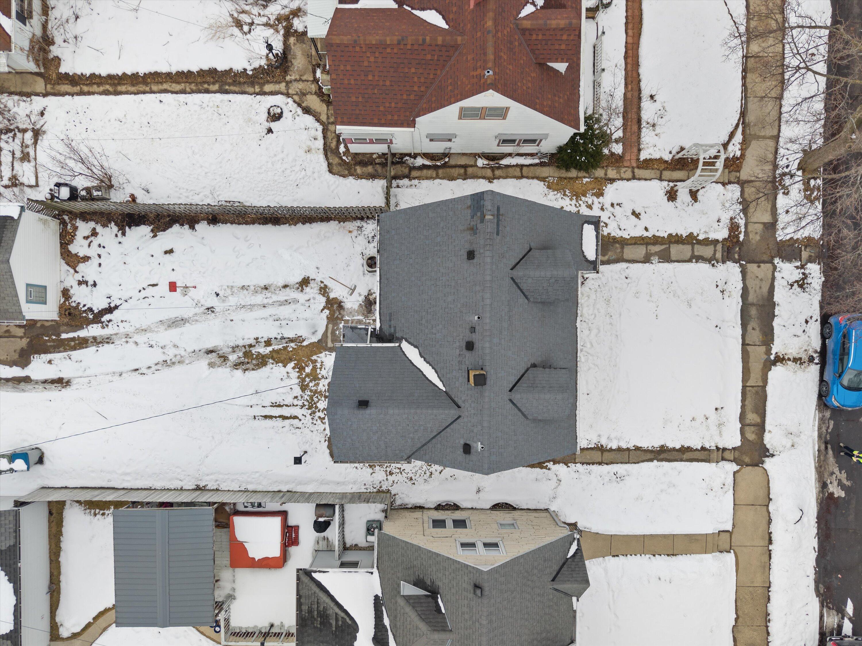 3525 South 19th Street Milwaukee, WI 53221 - Photo 10 of 29 23-DJI_20260209142827_0141_D