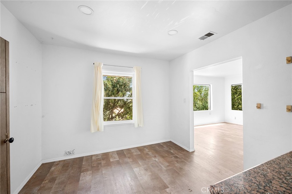 5473 Eagle Rock View Drive Los Angeles, CA 91105 - Photo 18 of 29