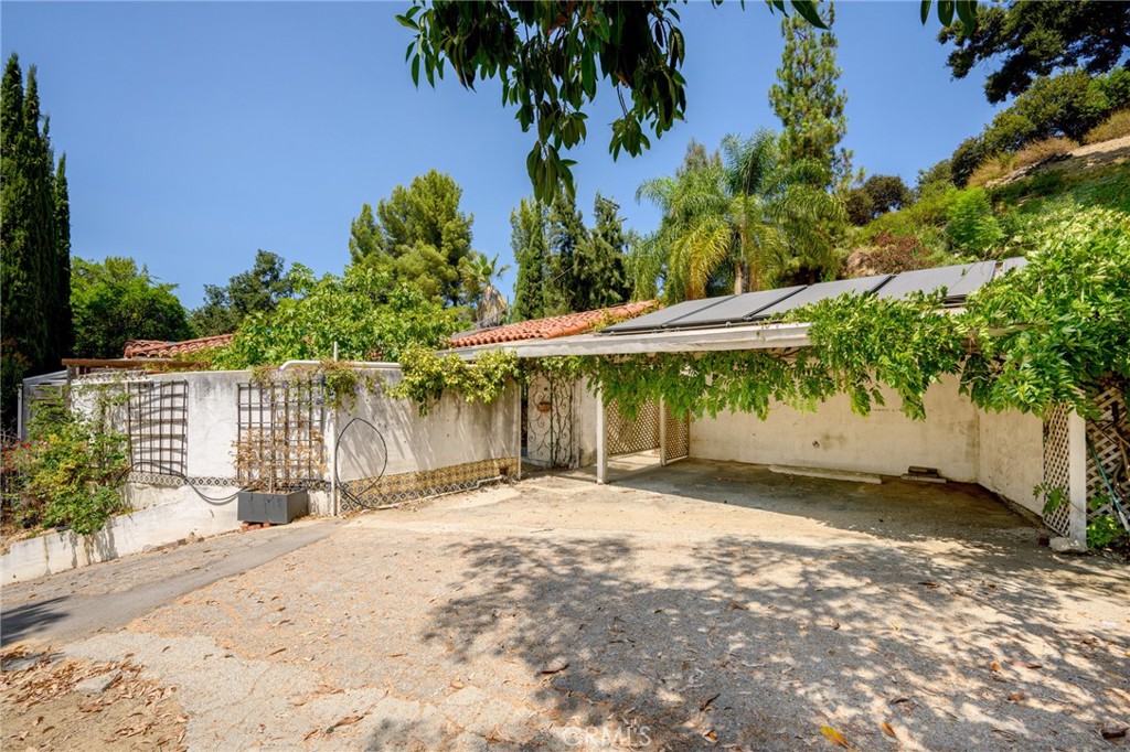 5473 Eagle Rock View Drive Los Angeles, CA 91105 - Photo 2 of 29