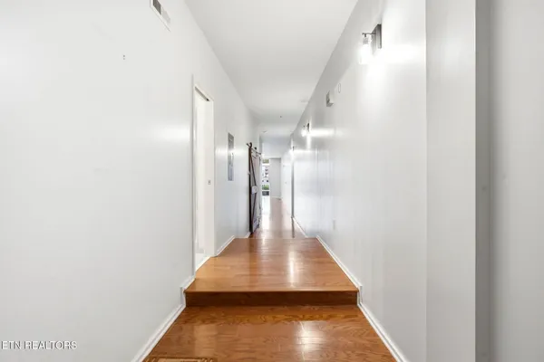 $3,400 | 440 Walnut Street, Unit 303, Knoxville, TN 37902