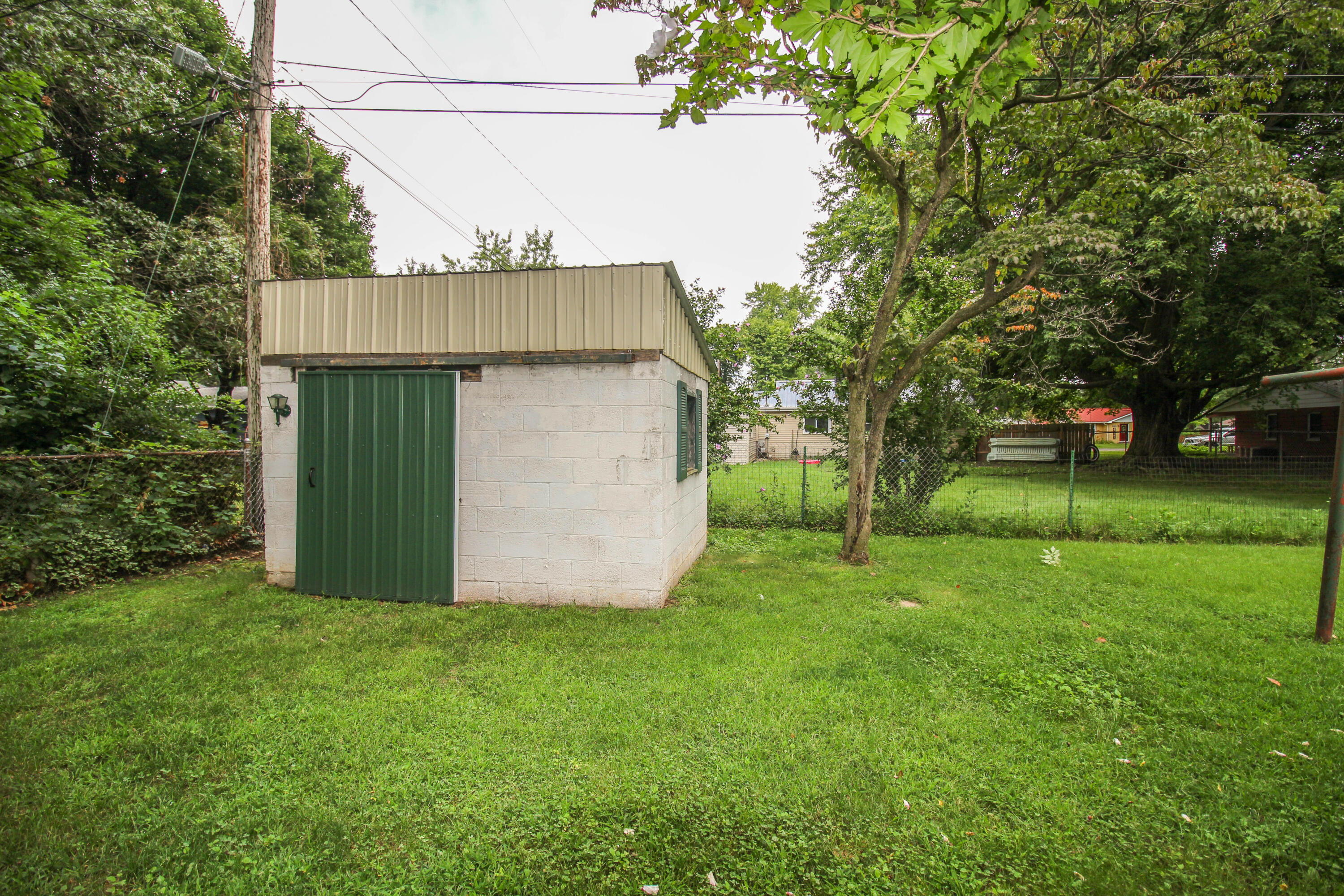 430 8th Avenue Three Rivers, MI 49093 - Photo 8 of 17 Eighth (7 of 19)
