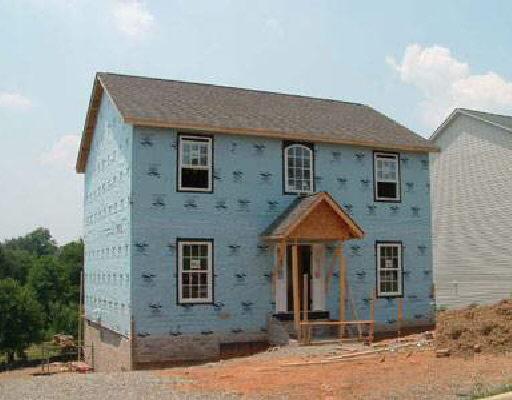 1753 Meadows Road Vinton, VA 24179 - Photo 1 of 1 a front view of a house with yard