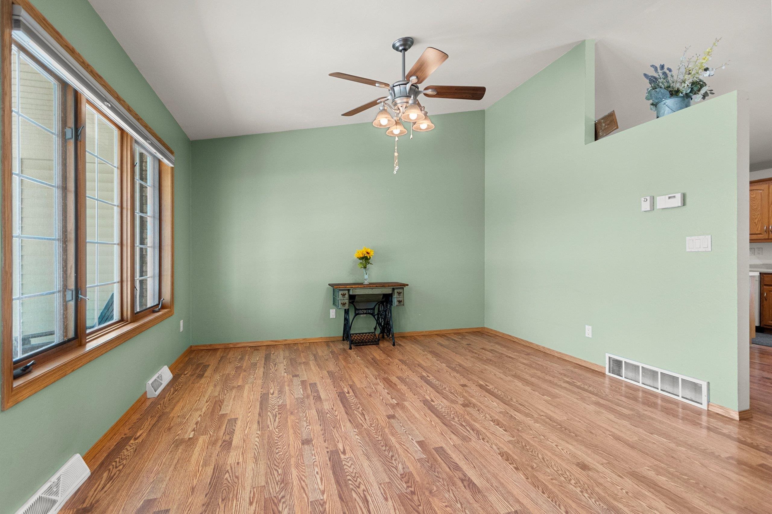 N9443 Handel Drive Appleton, WI 54915 - Photo 11 of 71