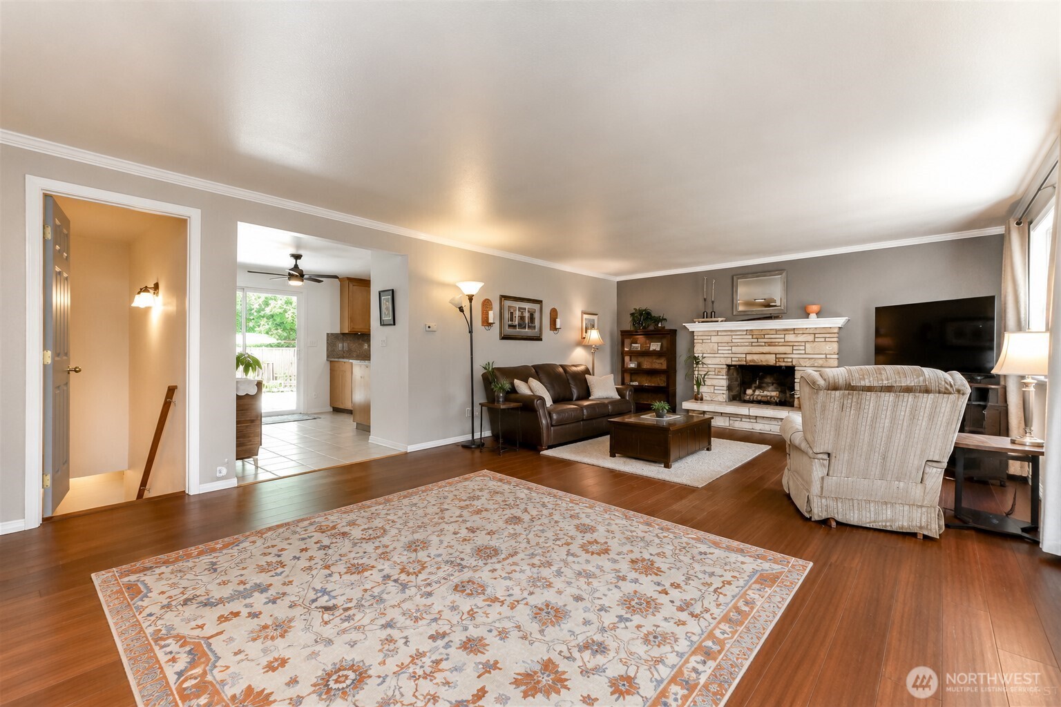20808 Southeast 271st Street Covington, WA 98042 - Photo 6 of 33
