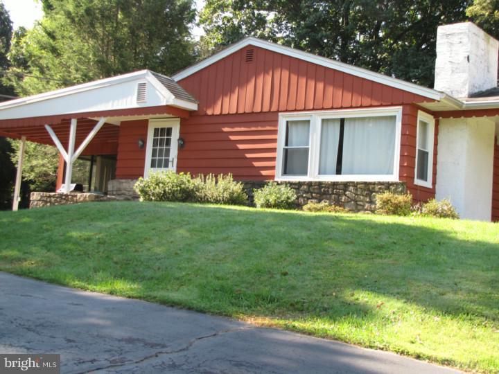 128 Midway Road Phoenixville, PA 19460 - Photo 5 of 20 Exterior Side