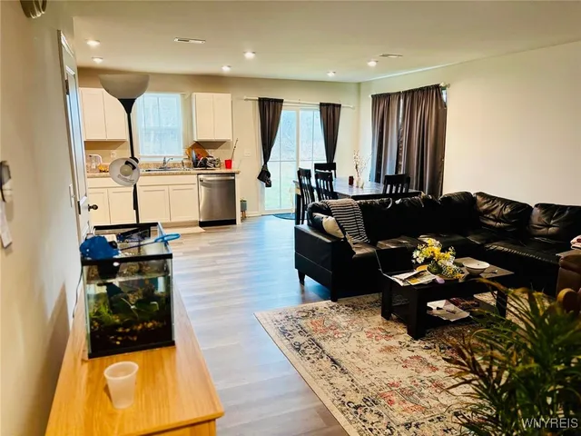 $2,580 | 107 Grant Boulevard, West Seneca, NY 14218