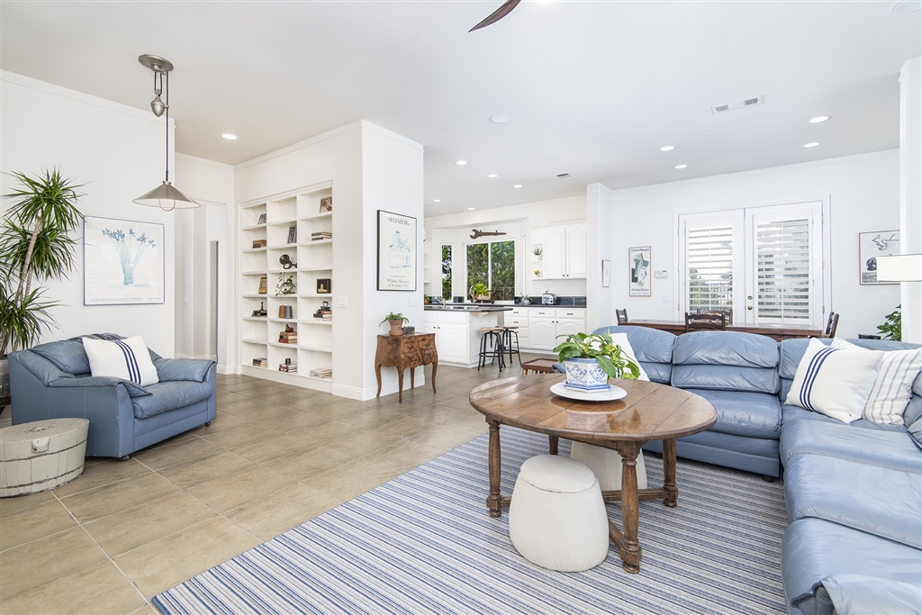 3598 Corte Luisa Carlsbad, CA 92009 - Photo 4 of 25