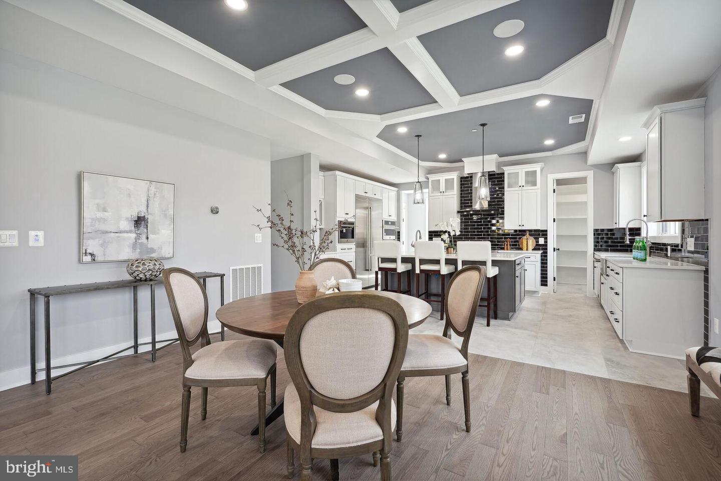 8616 Jones Mill Road Chevy Chase, MD 20815 - Photo 30 of 81 A magnificent room !
