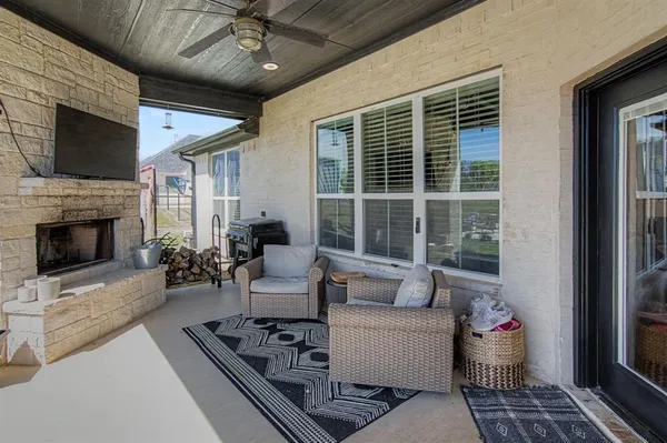 $590,000 | 3230 Knob Road, Springtown, TX 76082