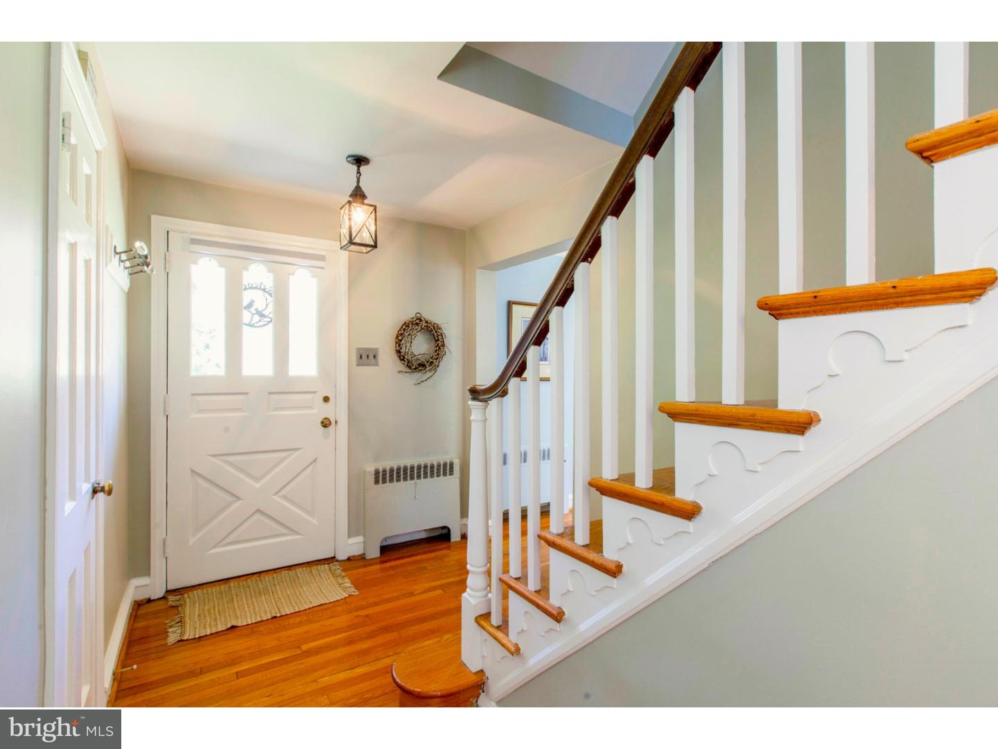 100 Pine Tree Road Wayne, PA 19087 - Photo 4 of 25 Foyer