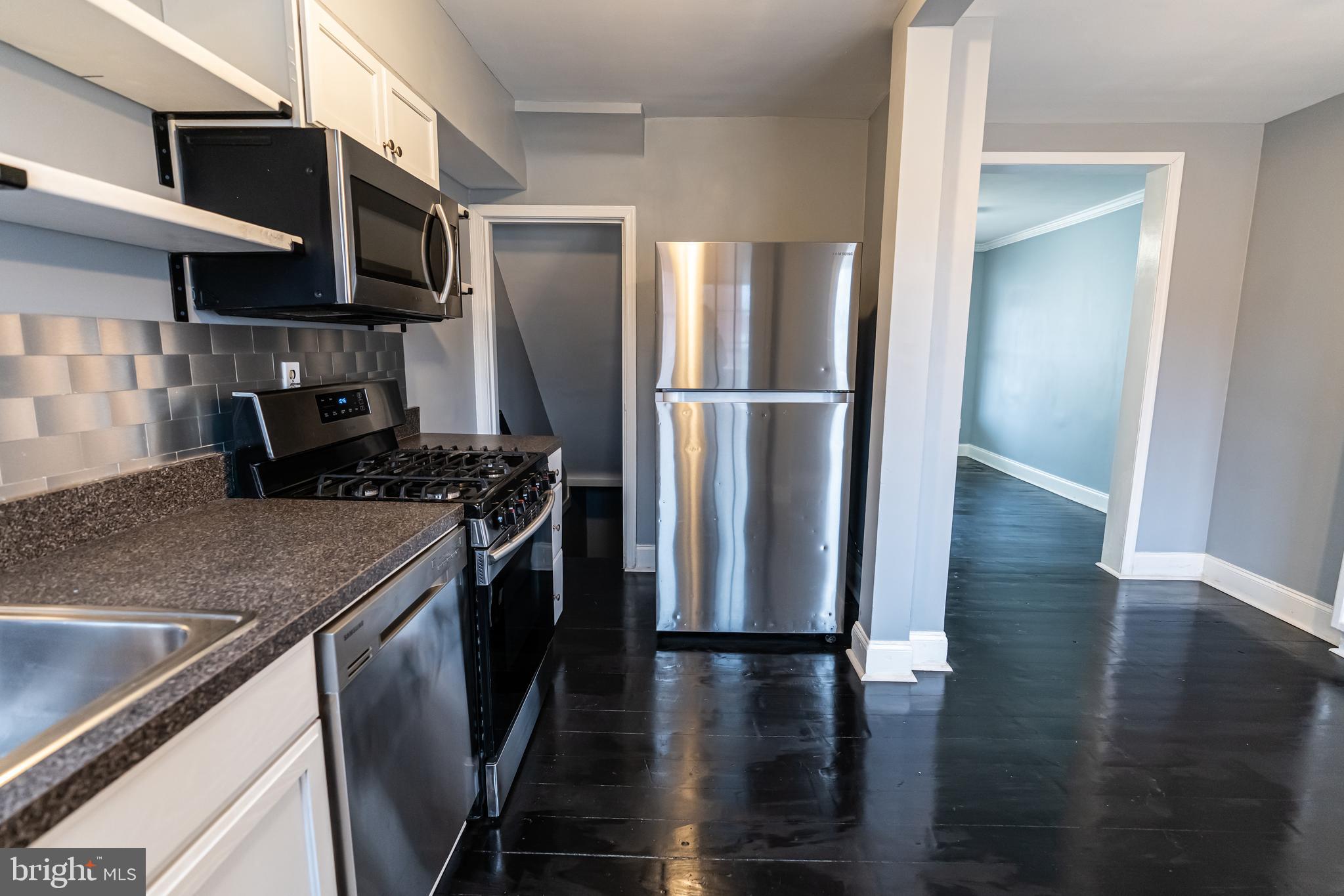 7952 Charlesmont Road Baltimore, MD 21222 - Photo 11 of 30