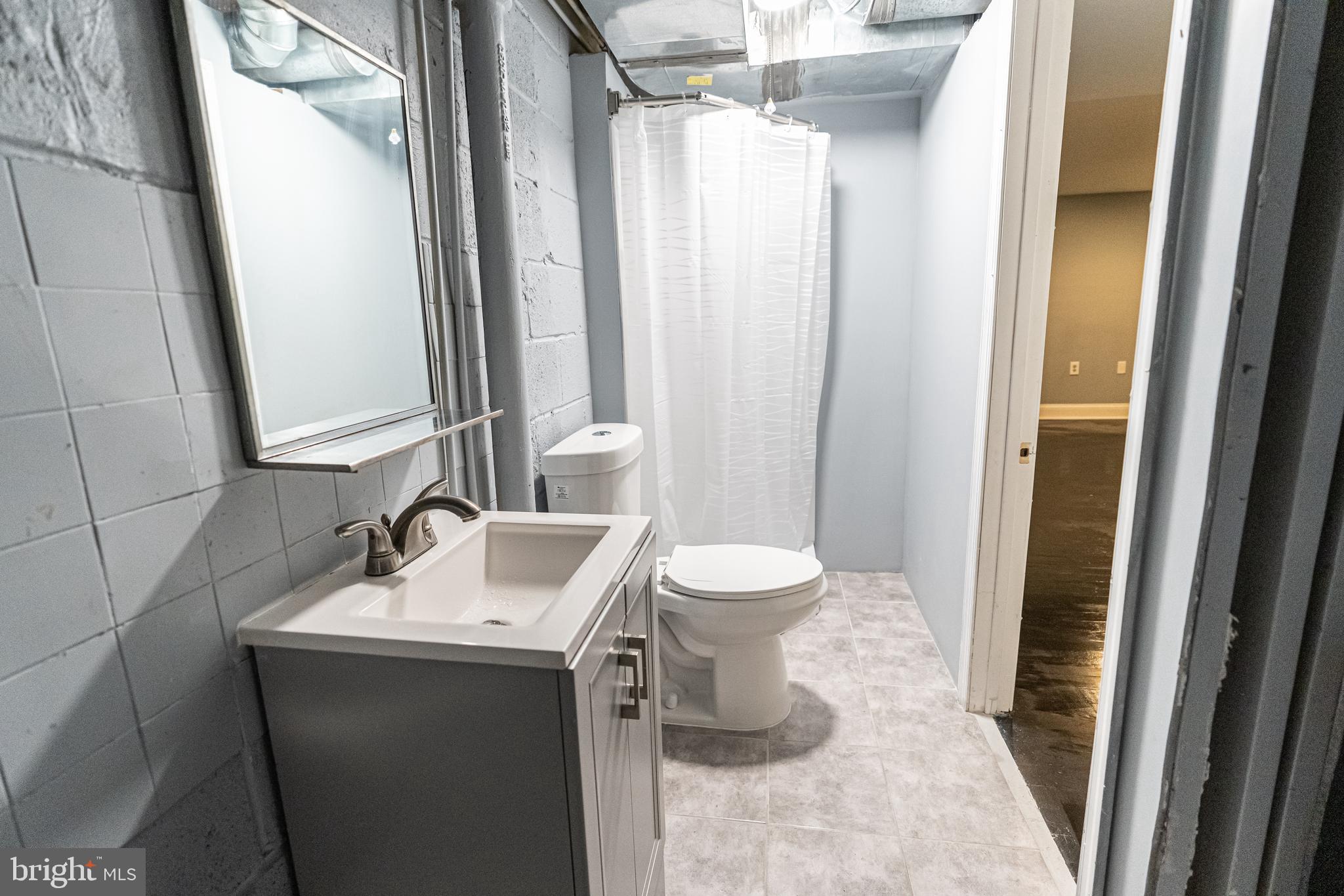 7952 Charlesmont Road Baltimore, MD 21222 - Photo 25 of 30