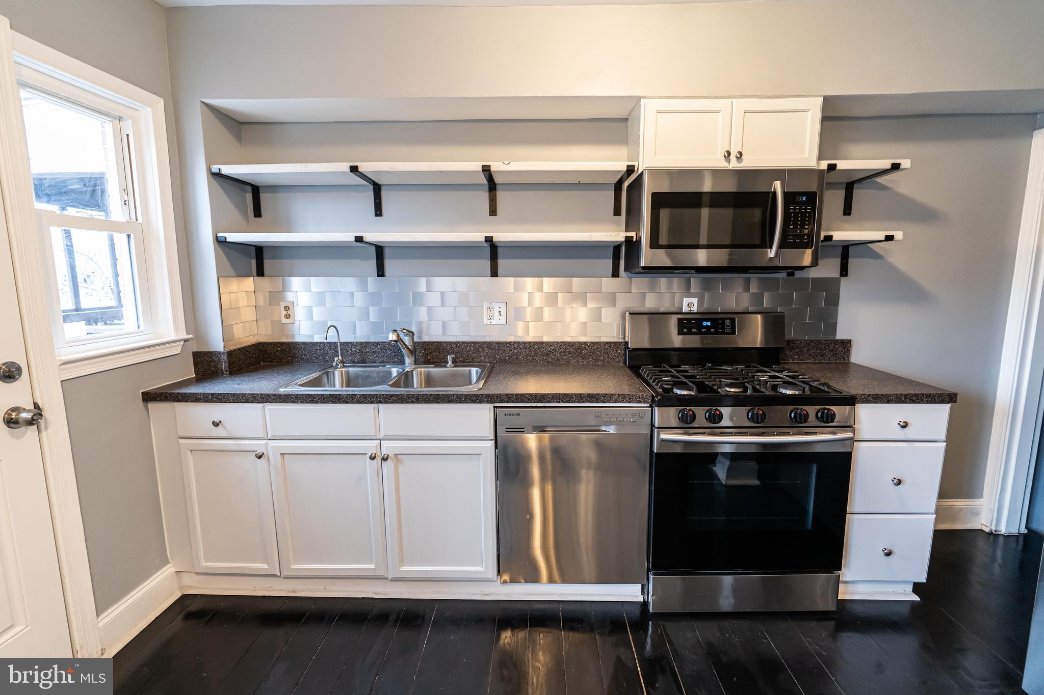 7952 Charlesmont Road Baltimore, MD 21222 - Photo 10 of 30