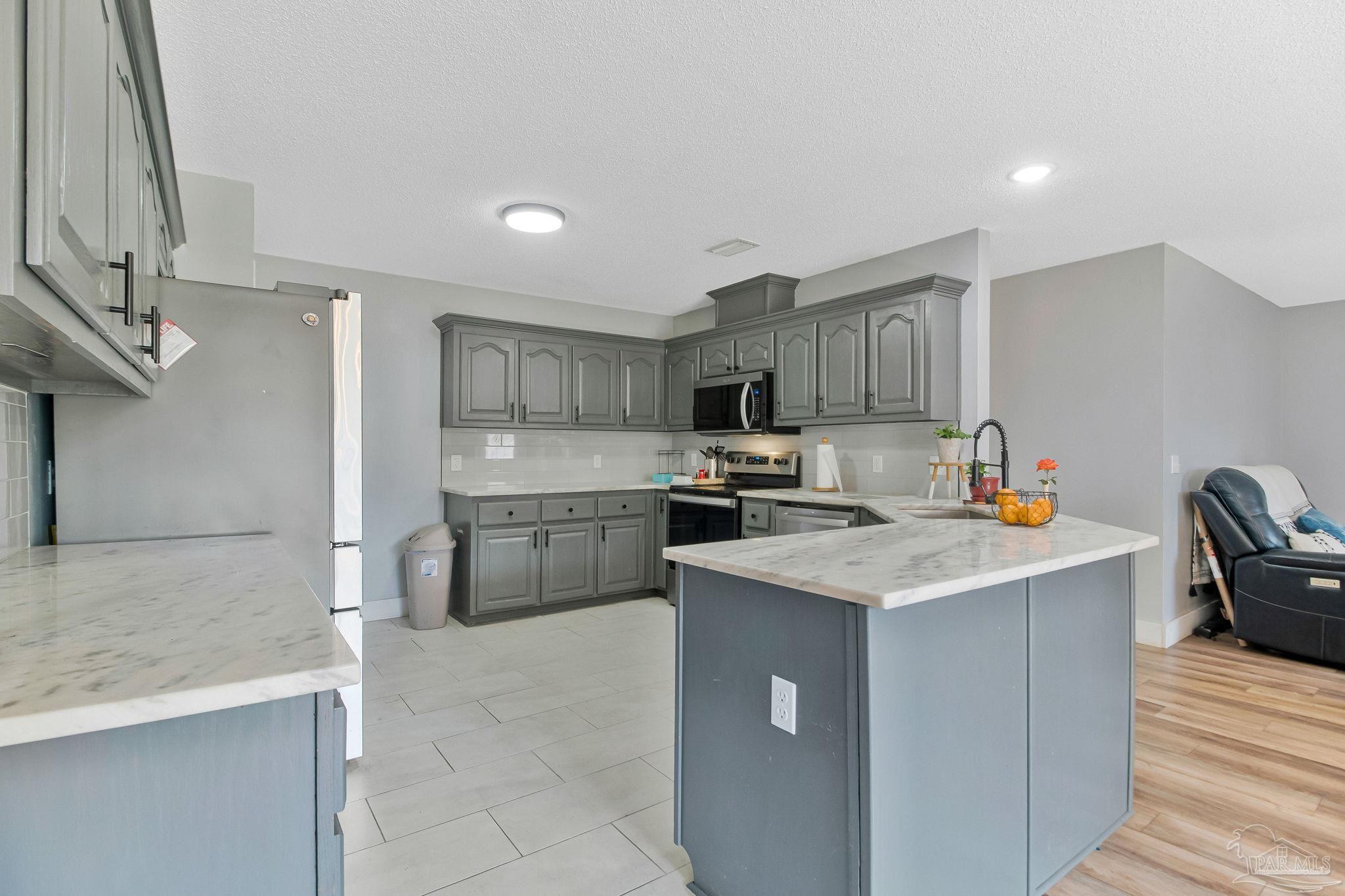 3972 Floridatown Road Pace, FL 32571 - Photo 2 of 63
