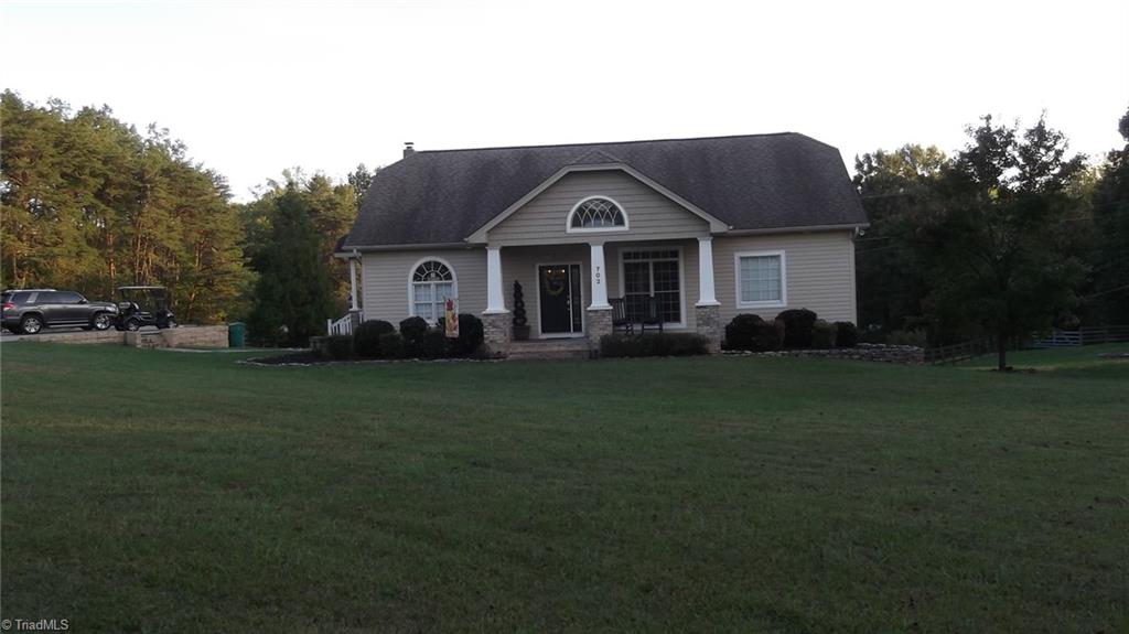 702 Yount Road Eden, NC 27288 - Photo 11 of 47 Gallery Image 11