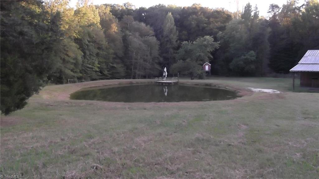 702 Yount Road Eden, NC 27288 - Photo 6 of 47 Gallery Image 6