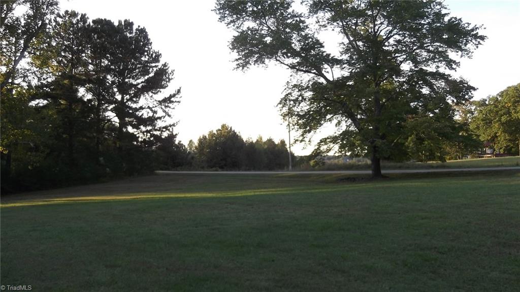 702 Yount Road Eden, NC 27288 - Photo 9 of 47 Gallery Image 9