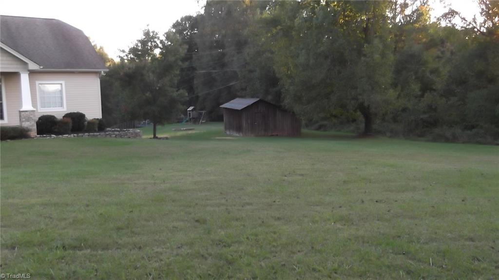 702 Yount Road Eden, NC 27288 - Photo 10 of 47 Gallery Image 10