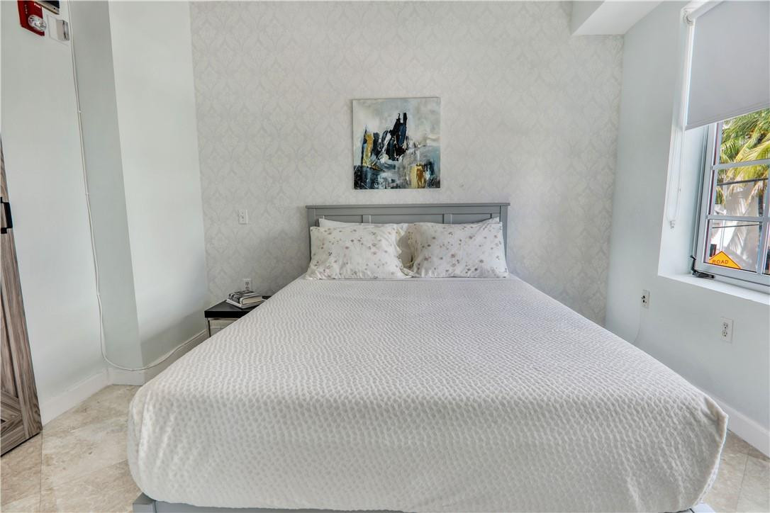 1250 Ocean Drive, Unit 3C Miami Beach, FL 33139 - Photo 14 of 27 Photo 14