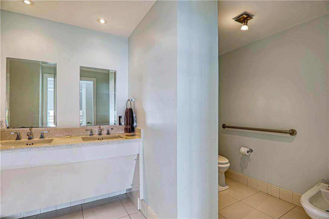 1250 Ocean Drive, Unit 3C Miami Beach, FL 33139 - Photo 23 of 27 Photo 23