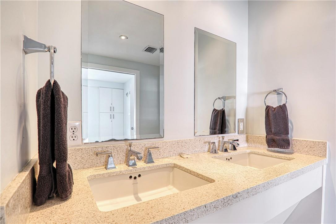 1250 Ocean Drive, Unit 3C Miami Beach, FL 33139 - Photo 26 of 27 Photo 26