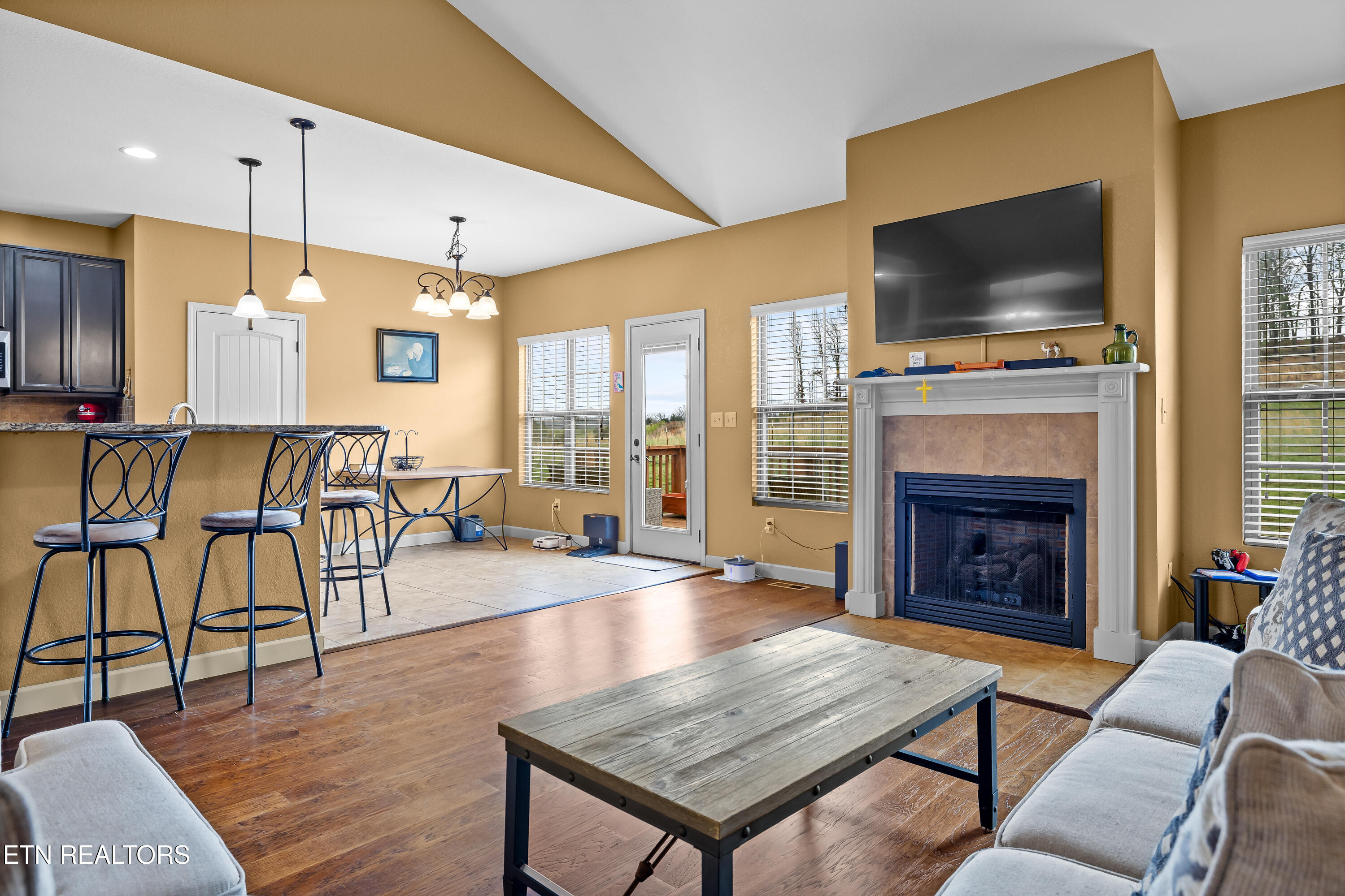 1252 Marble Hill Road Friendsville, TN 37737 - Photo 8 of 33 Living Room