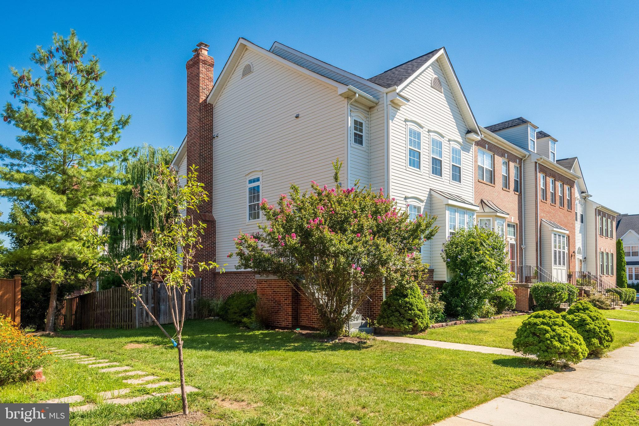 642 Springhouse Square Southeast Leesburg, VA 20175 - Photo 1 of 60 Gallery Image 1