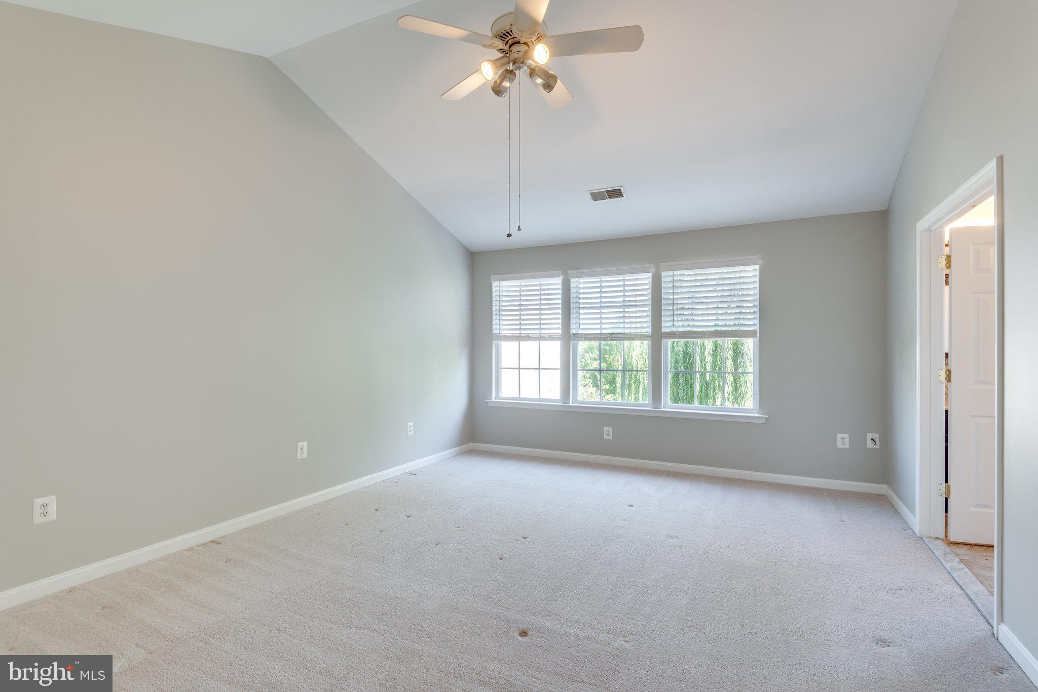 642 Springhouse Square Southeast Leesburg, VA 20175 - Photo 33 of 60 Gallery Image 33