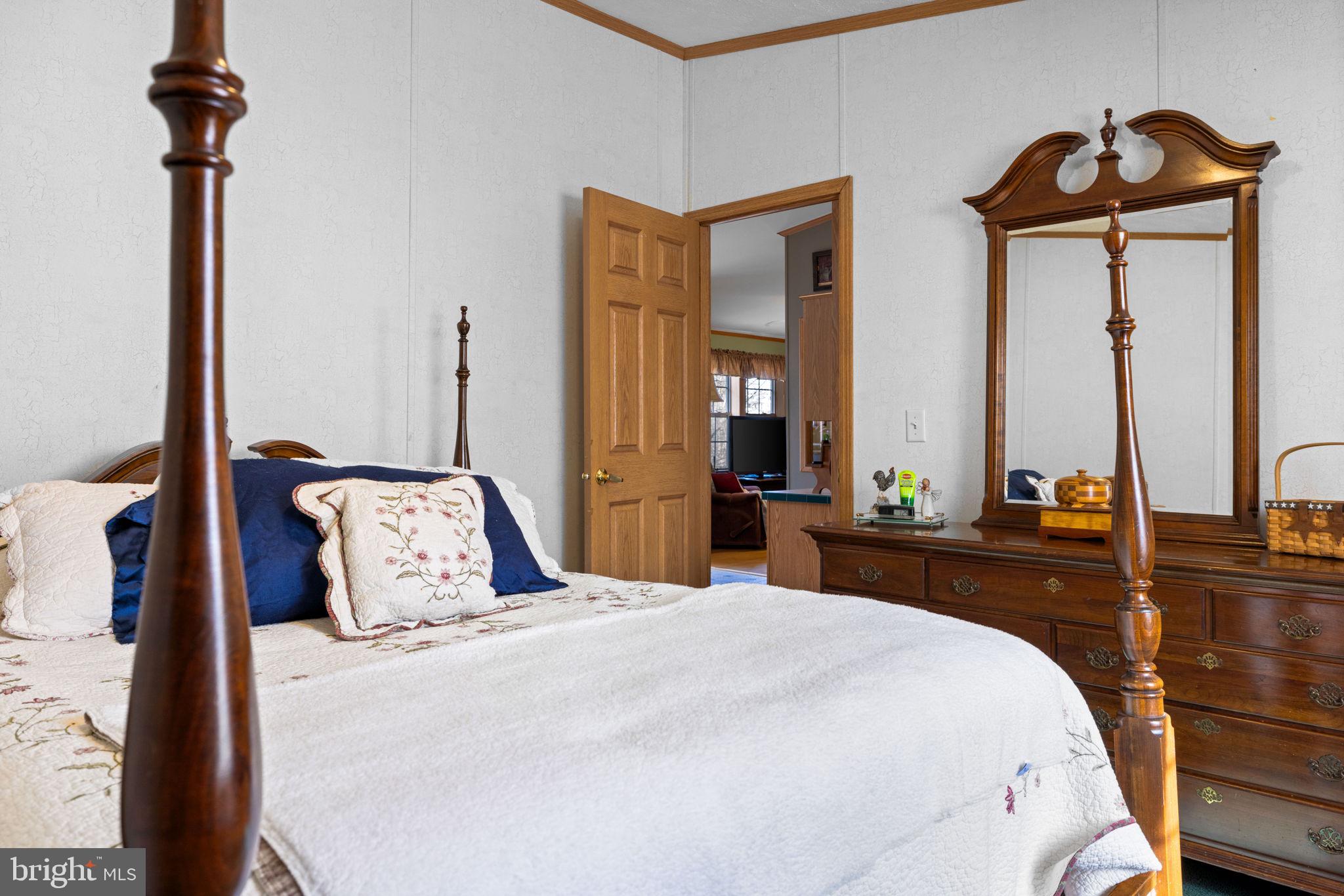 264 Vista Road Klingerstown, PA 17941 - Photo 29 of 38 Bedroom 2
