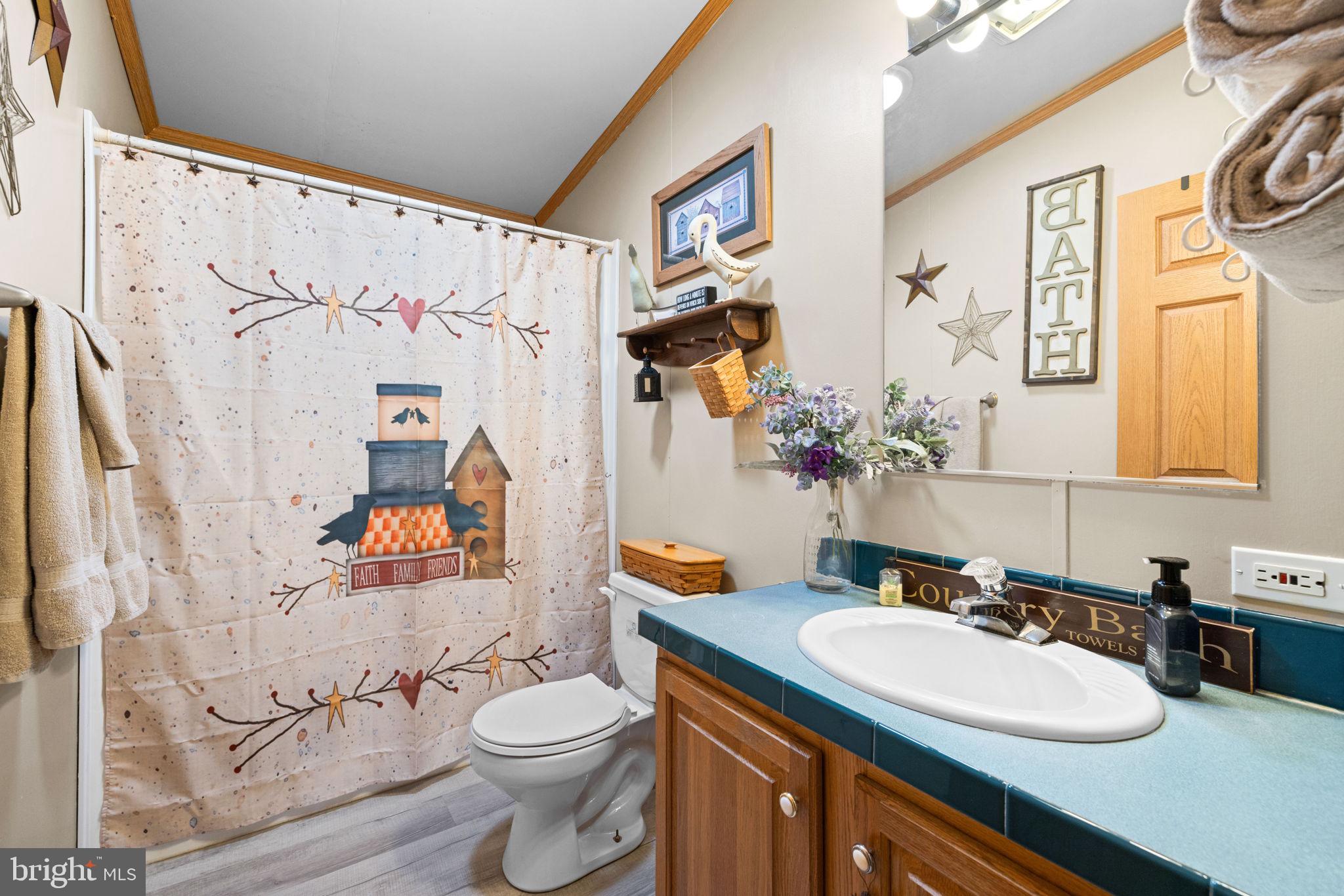 264 Vista Road Klingerstown, PA 17941 - Photo 30 of 38 Full Bathroom