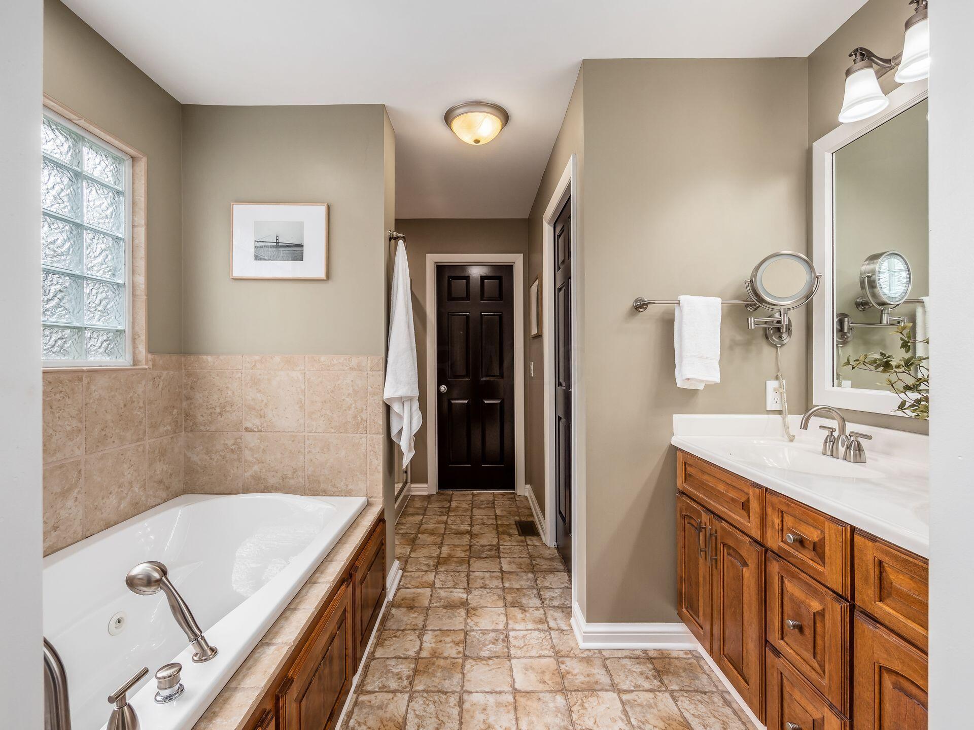 2121 North Star Road Columbus, OH 43221 - Photo 23 of 52