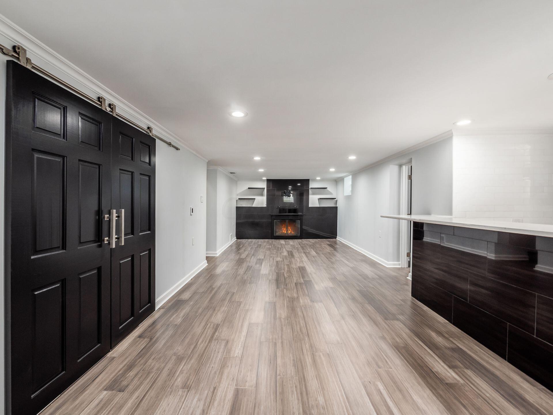 2121 North Star Road Columbus, OH 43221 - Photo 41 of 52
