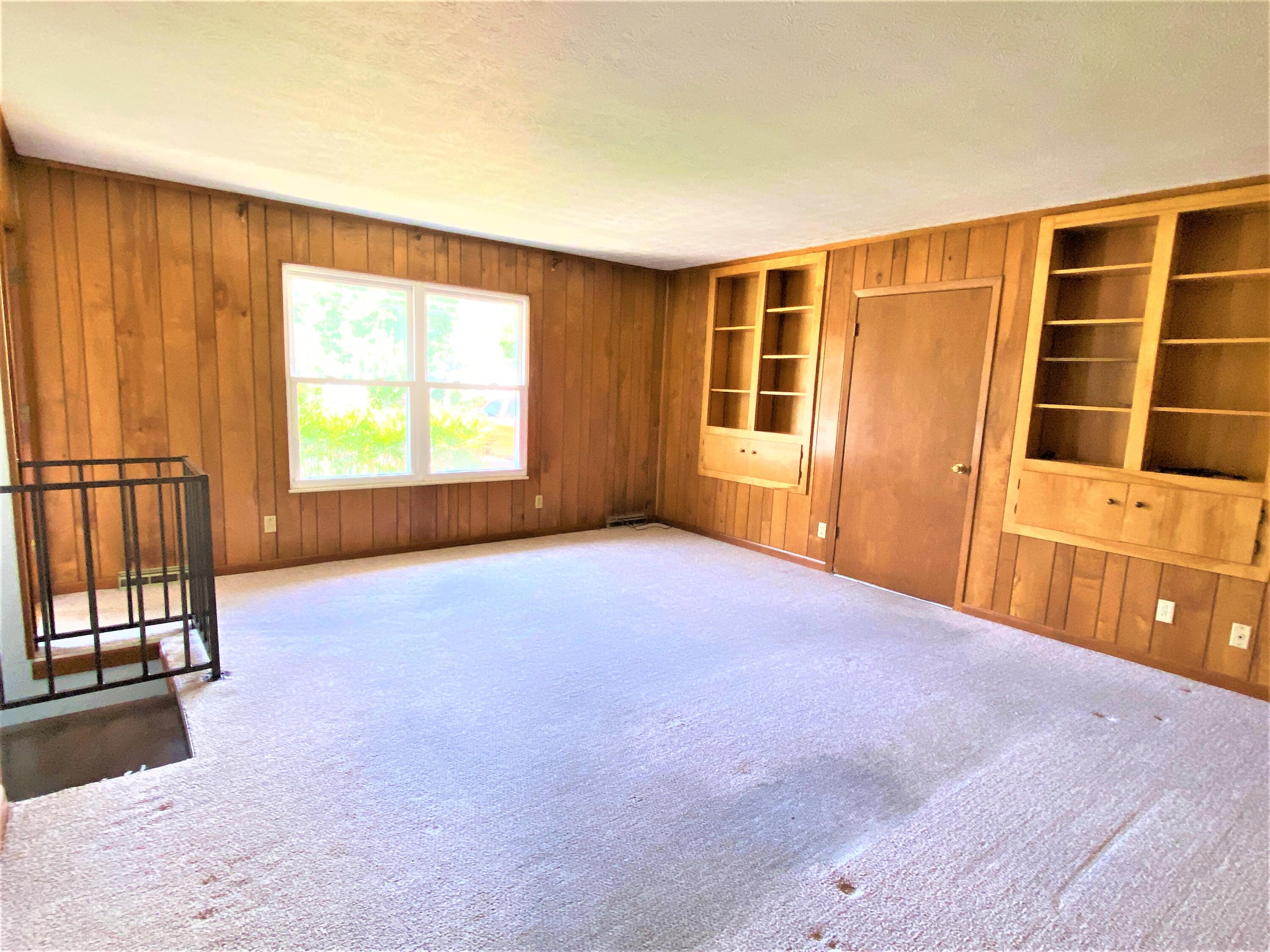 410 Riverside Drive Clinton, TN 37716 - Photo 23 of 32 Family Room