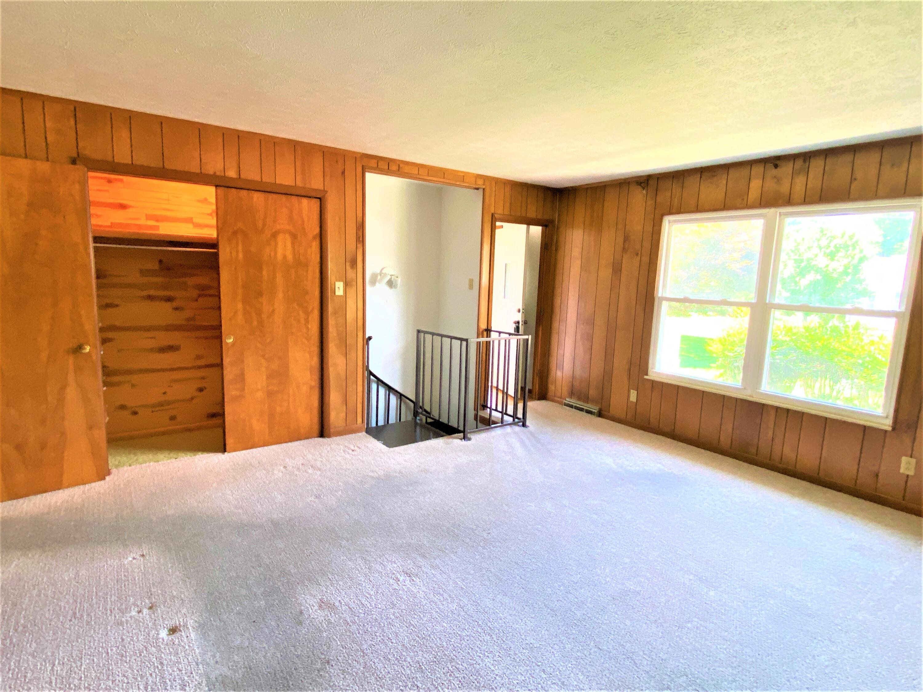 410 Riverside Drive Clinton, TN 37716 - Photo 24 of 32 Family Room