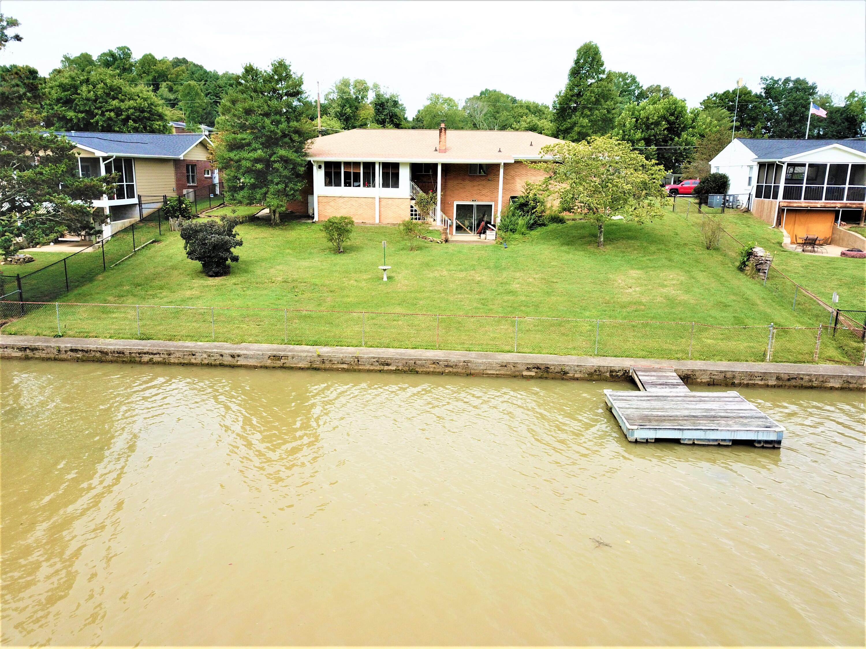 410 Riverside Drive Clinton, TN 37716 - Photo 28 of 32 Arial View