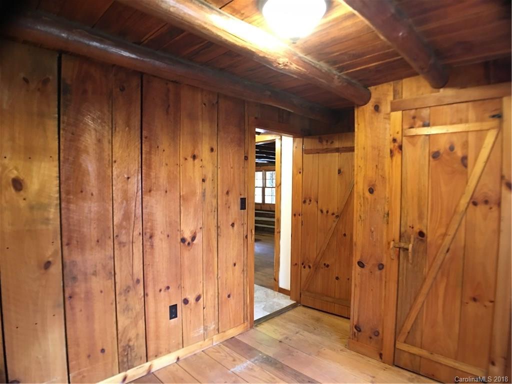 60 Fox Road Fairview, NC 28730 - Photo 19 of 35 Gallery Image 19