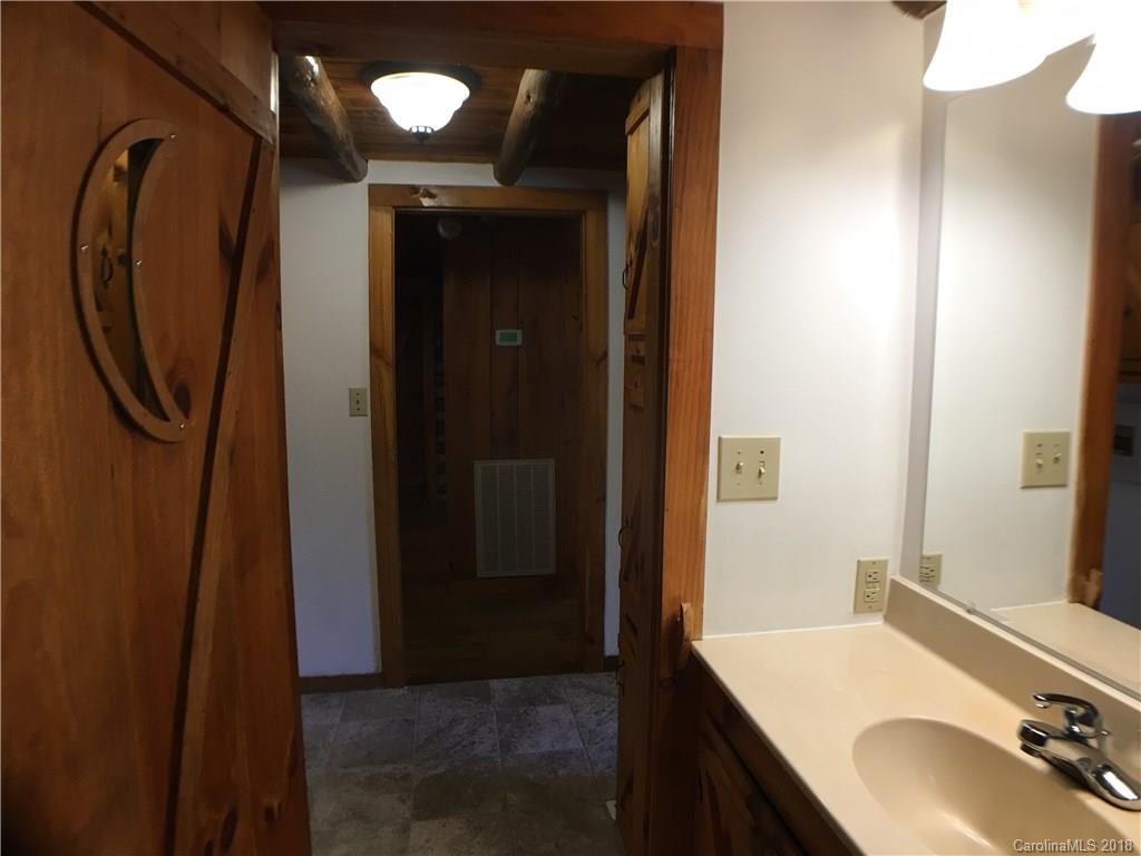 60 Fox Road Fairview, NC 28730 - Photo 22 of 35 Gallery Image 22
