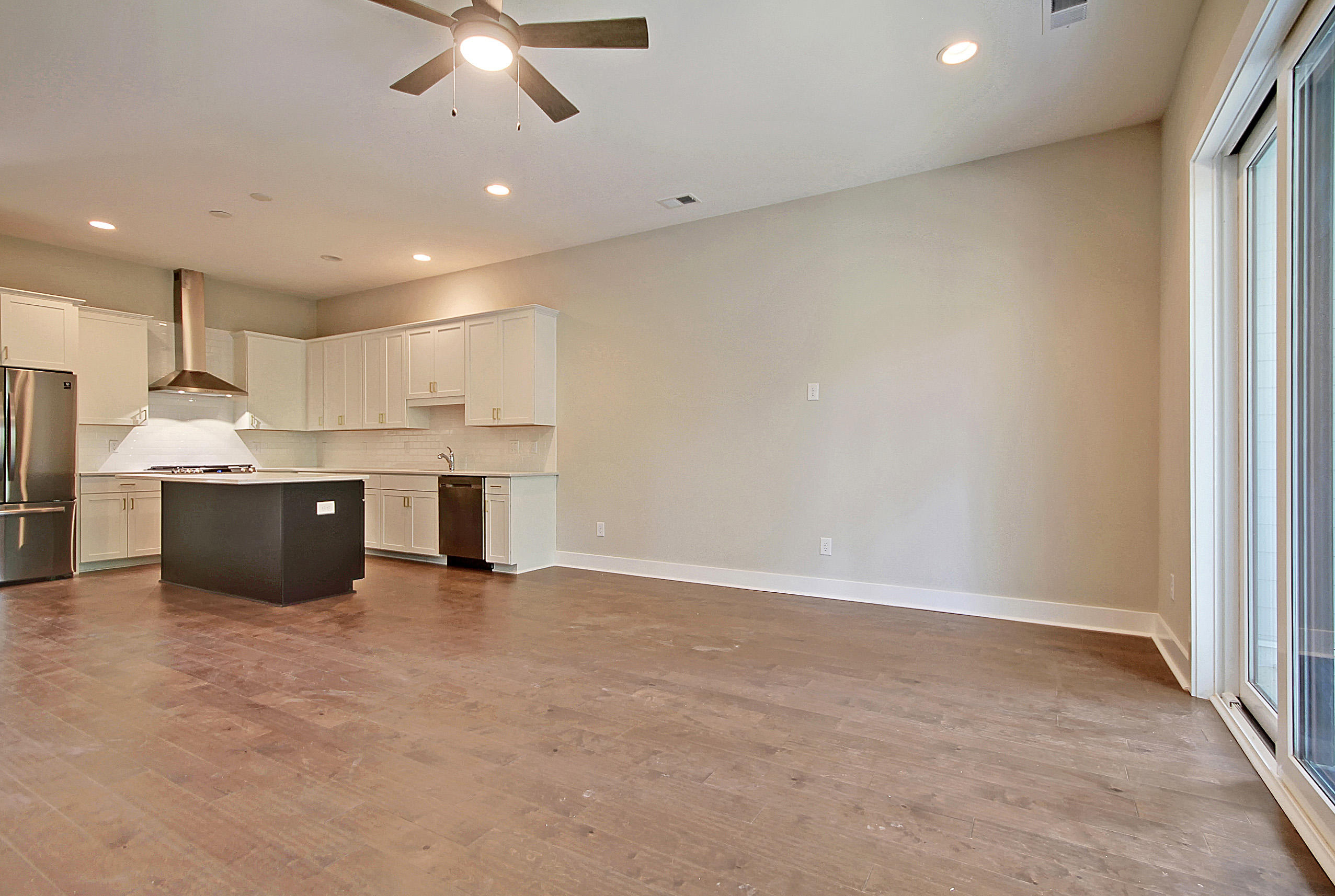 4061 South Rhett Avenue North Charleston, SC 29405 - Photo 15 of 33 SoHoSLR3