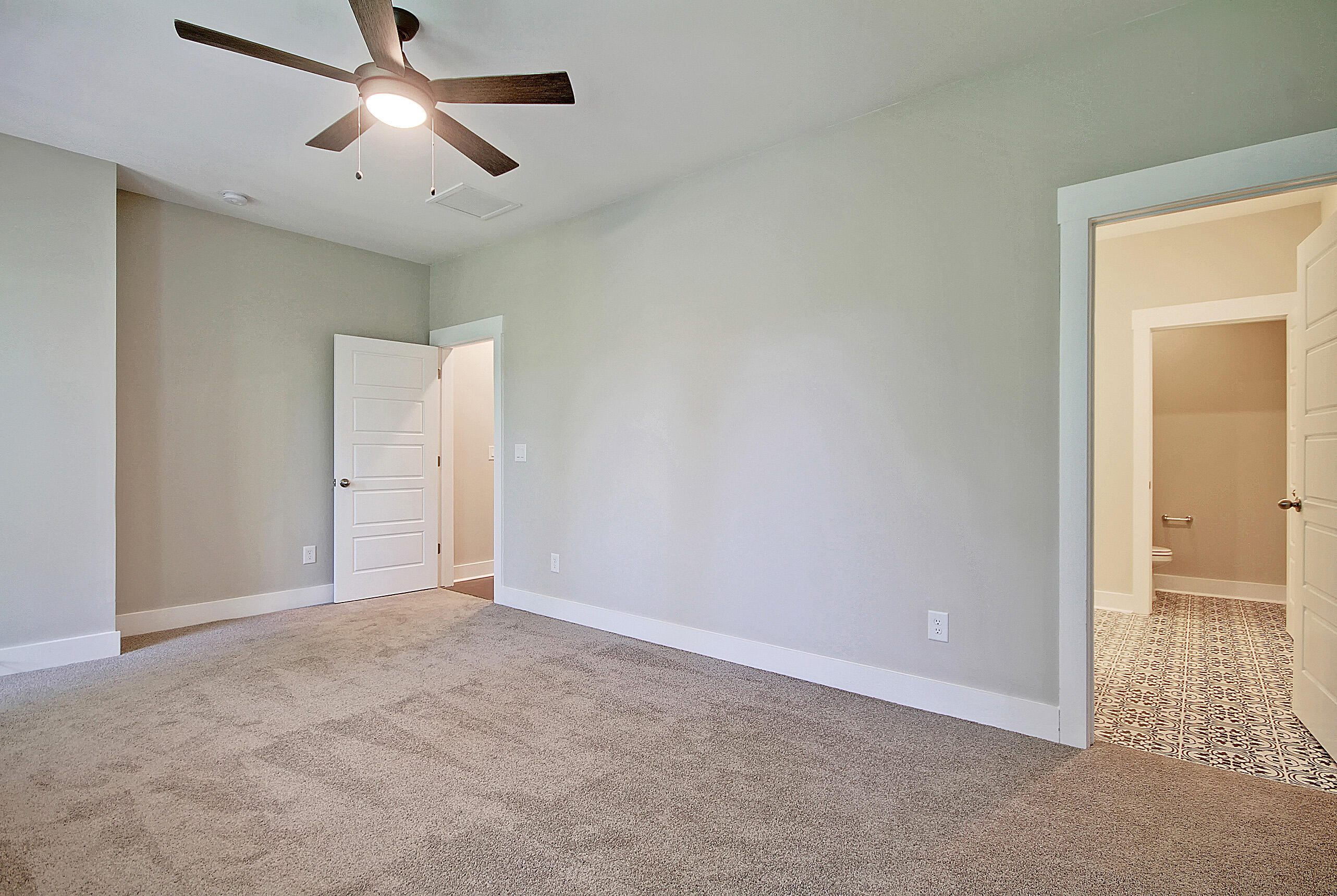 4061 South Rhett Avenue North Charleston, SC 29405 - Photo 20 of 33 SoHoSMB3