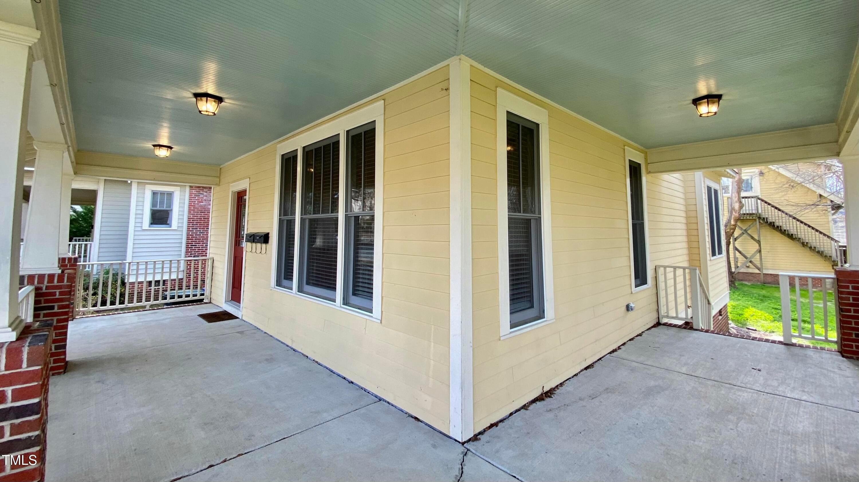 813 Clarendon Street Durham, NC 27705 - Photo 4 of 36 a view of outdoor space