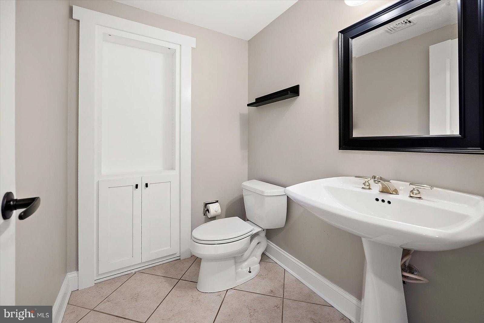 1105 Riverside Drive Salisbury, MD 21801 - Photo 29 of 70 Half Bathroom off of Garage