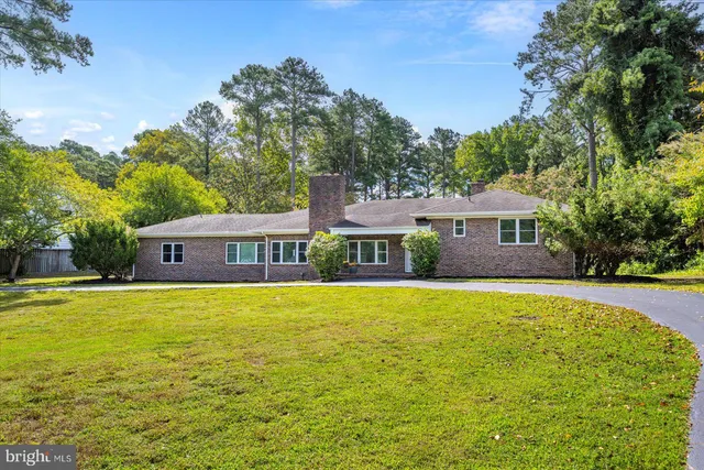 $625,000 | 1105 Riverside Drive, Salisbury, MD 21801